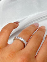 Load image into Gallery viewer, „Iced out narrow“ Ring
